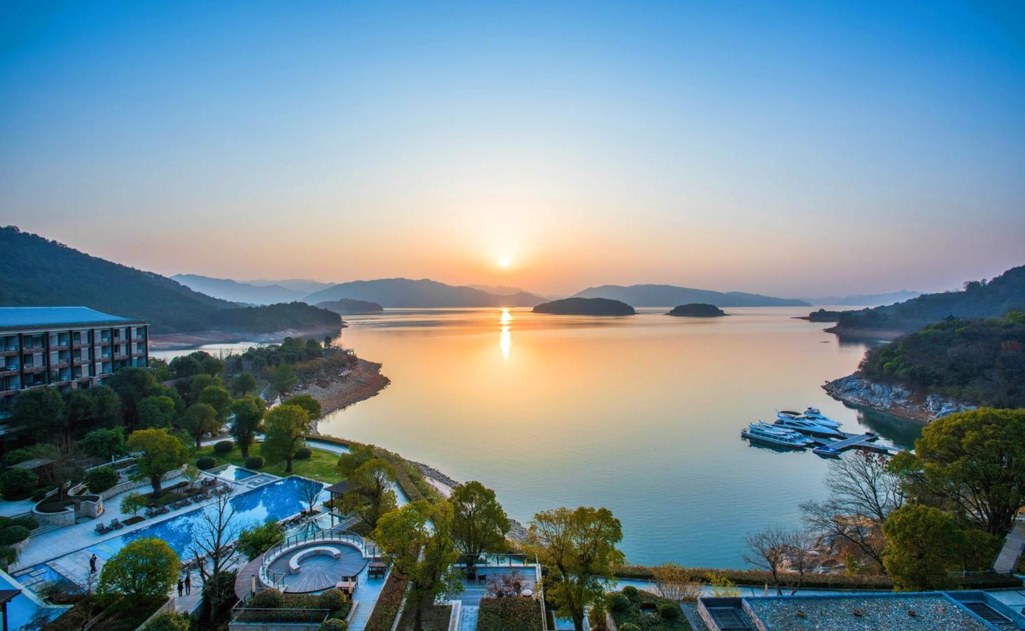 Intercontinental One Thousand Island Lake Resort By Ihg Chun'an Exterior photo